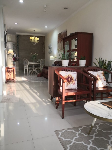 Rumah Full furnish nempel jakarta garden city-5