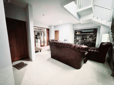 Rumah mewah siap huni di Metland Menteng Jakarta Timur-8