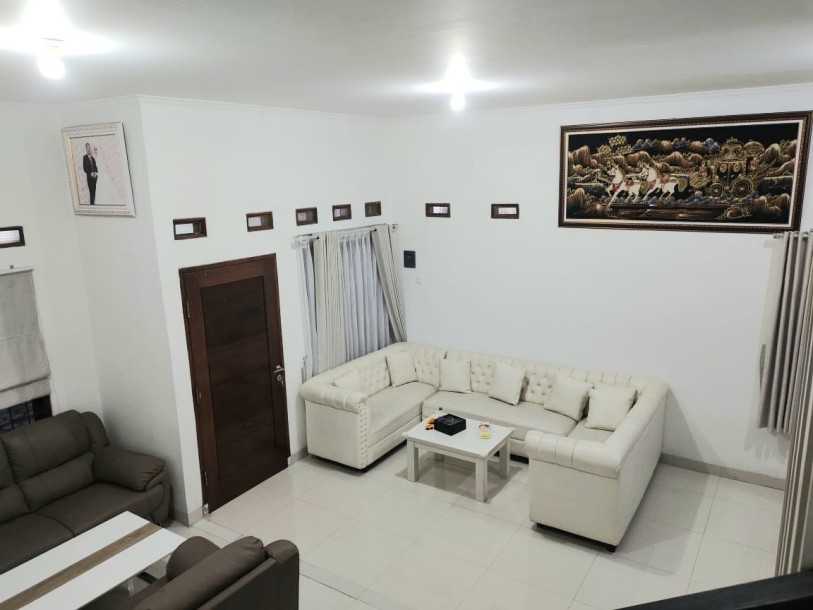 Rumah 2 lantai rapih siap huni di Jakamulya, Bekasi-2