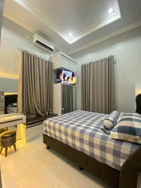 Rumah Semi Furnish, full renov rumah seperti baru di Metland Menteng Jakarta Timur-3