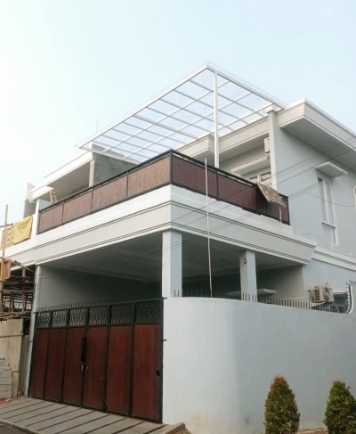 For Sale :  Rumah semi Furnish, Full Renov seperti baru di Metland Menteng, Jakarta Timur-0