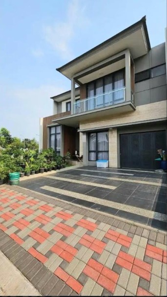 For Sale : Rumah Mewah Siap huni di MIAMI KOTA WISATA, Cibubur-0