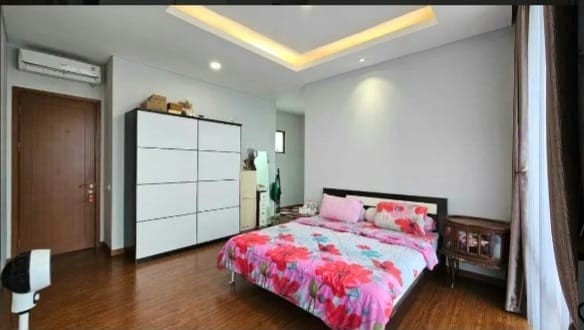 For Sale : Rumah Mewah Siap huni di MIAMI KOTA WISATA, Cibubur-1