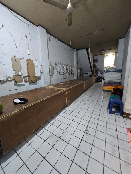 Dijual Ruko 3 Lantai Strategis di Jalan Laksa, Tambora - Cocok untuk Bisnis Konveksi  Deskripsi: Dapatkan peluang emas u-1