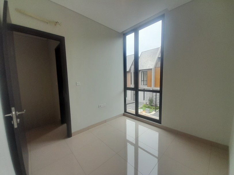 Sewa Rumah Summarecon Crown Gading-1