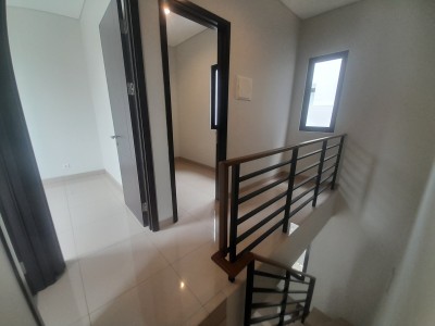 Sewa Rumah Summarecon Crown Gading-2